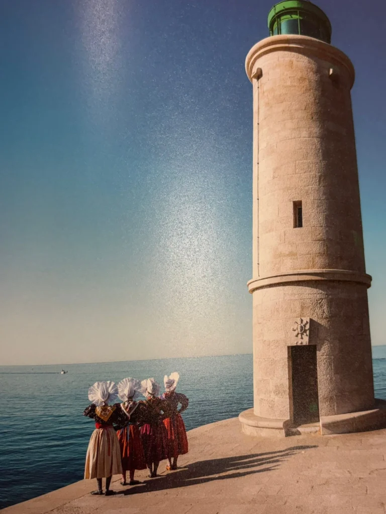 Instagram post from leweekend.aubagne. This post is in position 2.