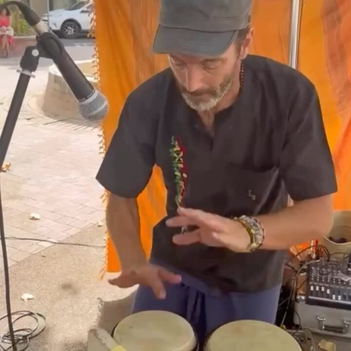 Stéphane Elvas revient samedi 5 septembre matin sur la terrasse du Week End Aubagne pour une ambiance reggae saudade !